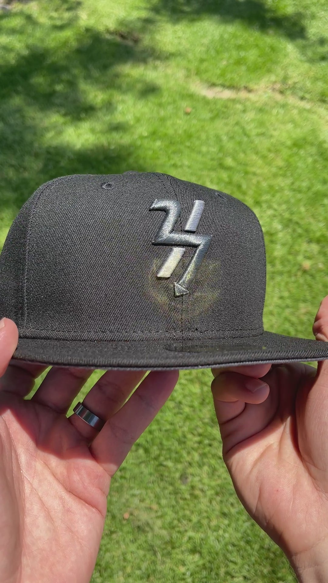 24/7 Bolt Onyx New Era Fitted